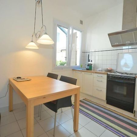 Appartement Tres Bien Situe- Spacieux - Calme - Parking Biarritz Bagian luar foto